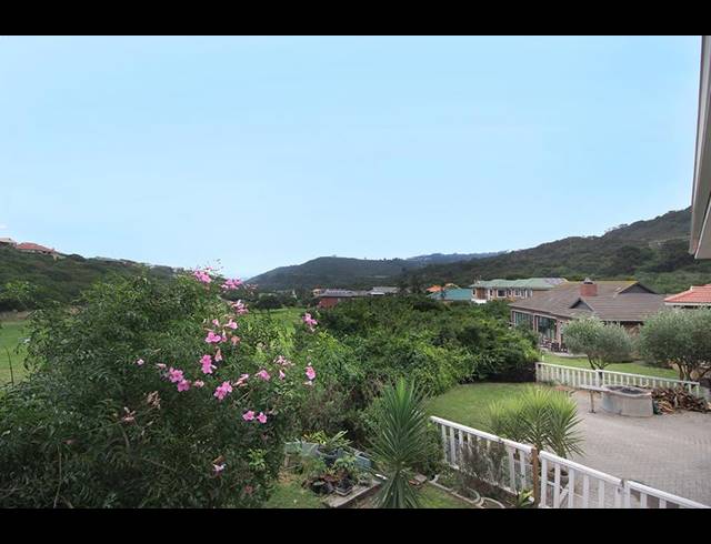 4 BEDROOM HOUSE FOR SALE IN DOLPHIN CREEK GOLF ESTATE